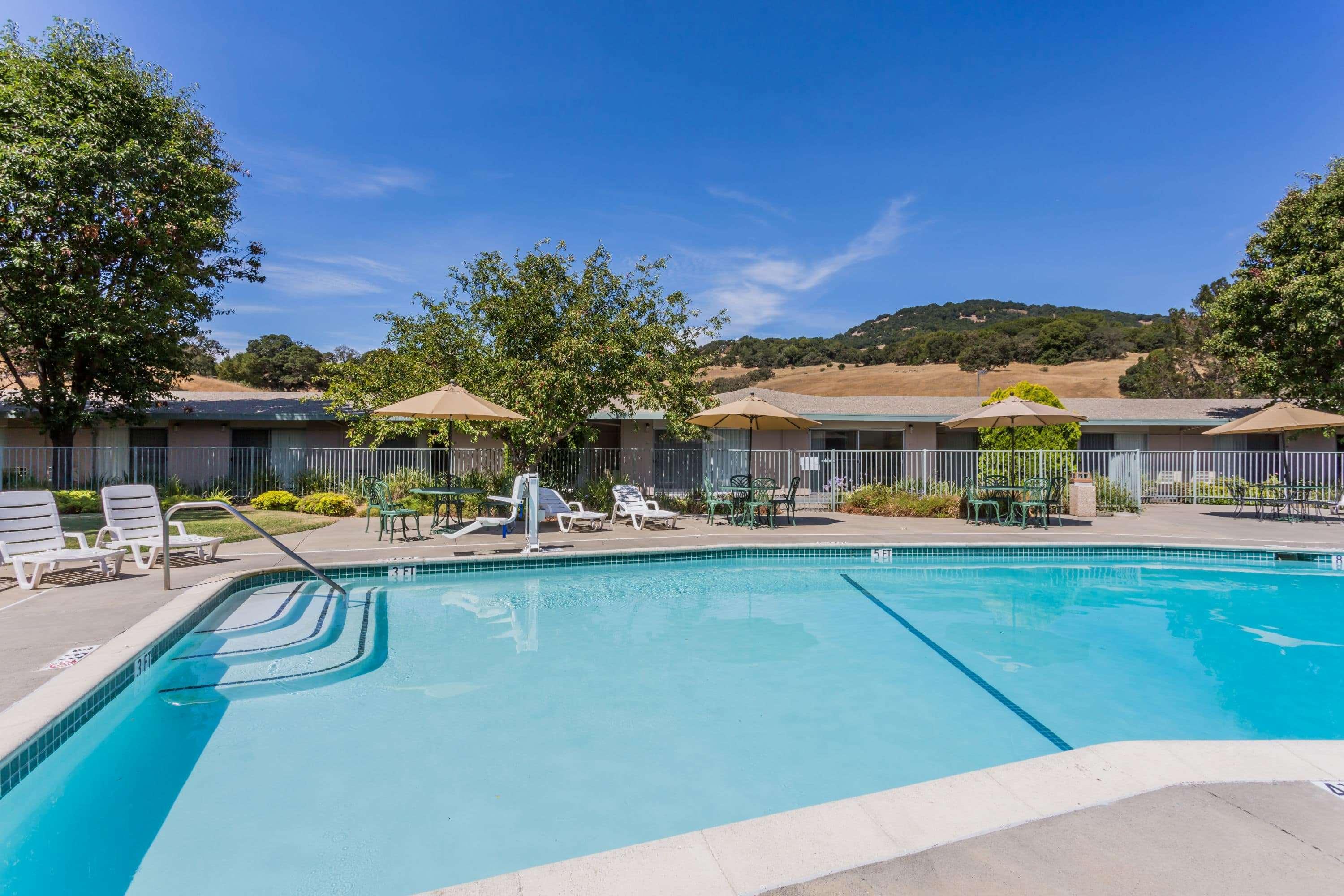 Days Inn By Wyndham Novato/San Francisco Exterior photo