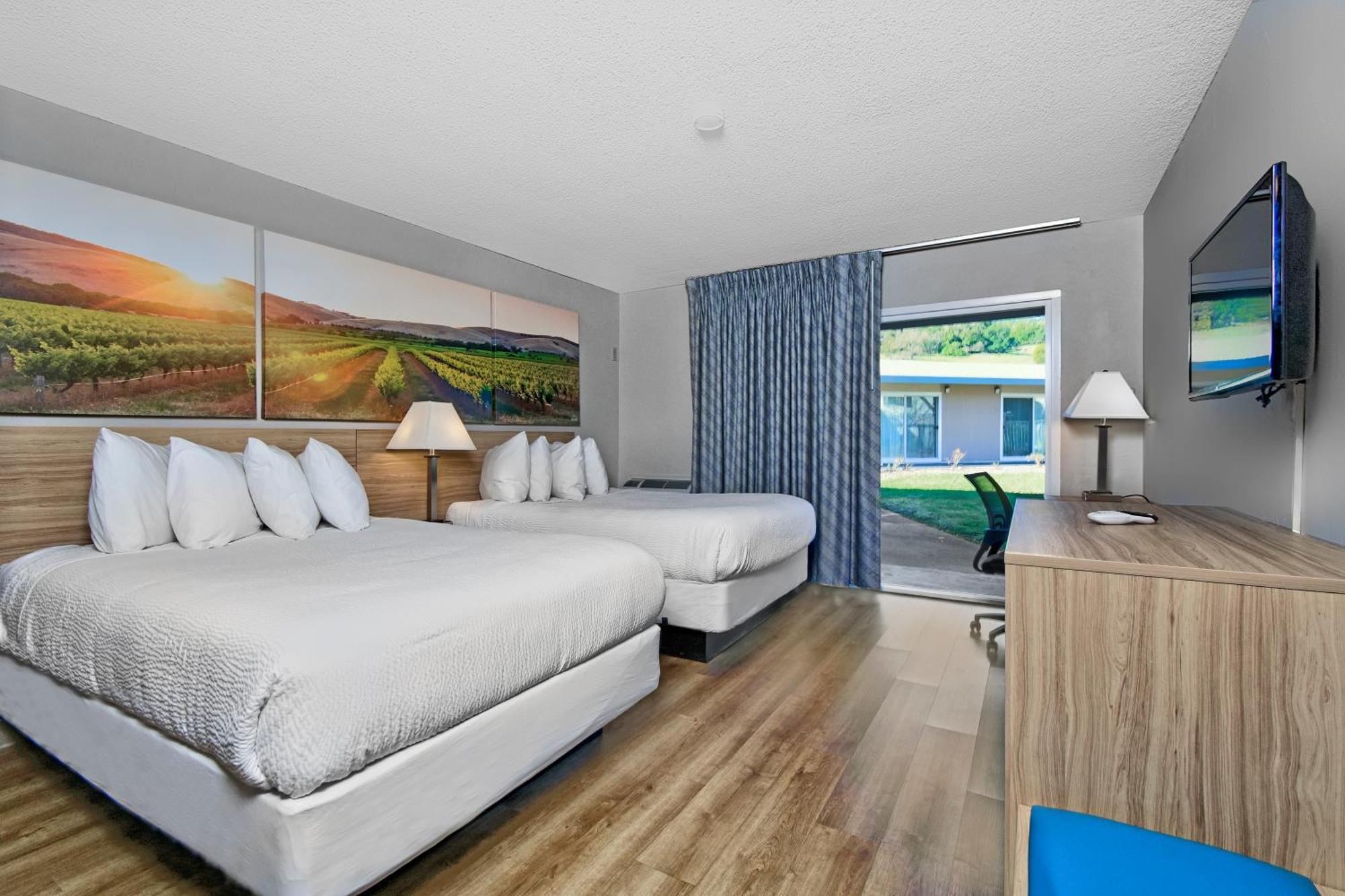 Days Inn By Wyndham Novato/San Francisco Exterior photo