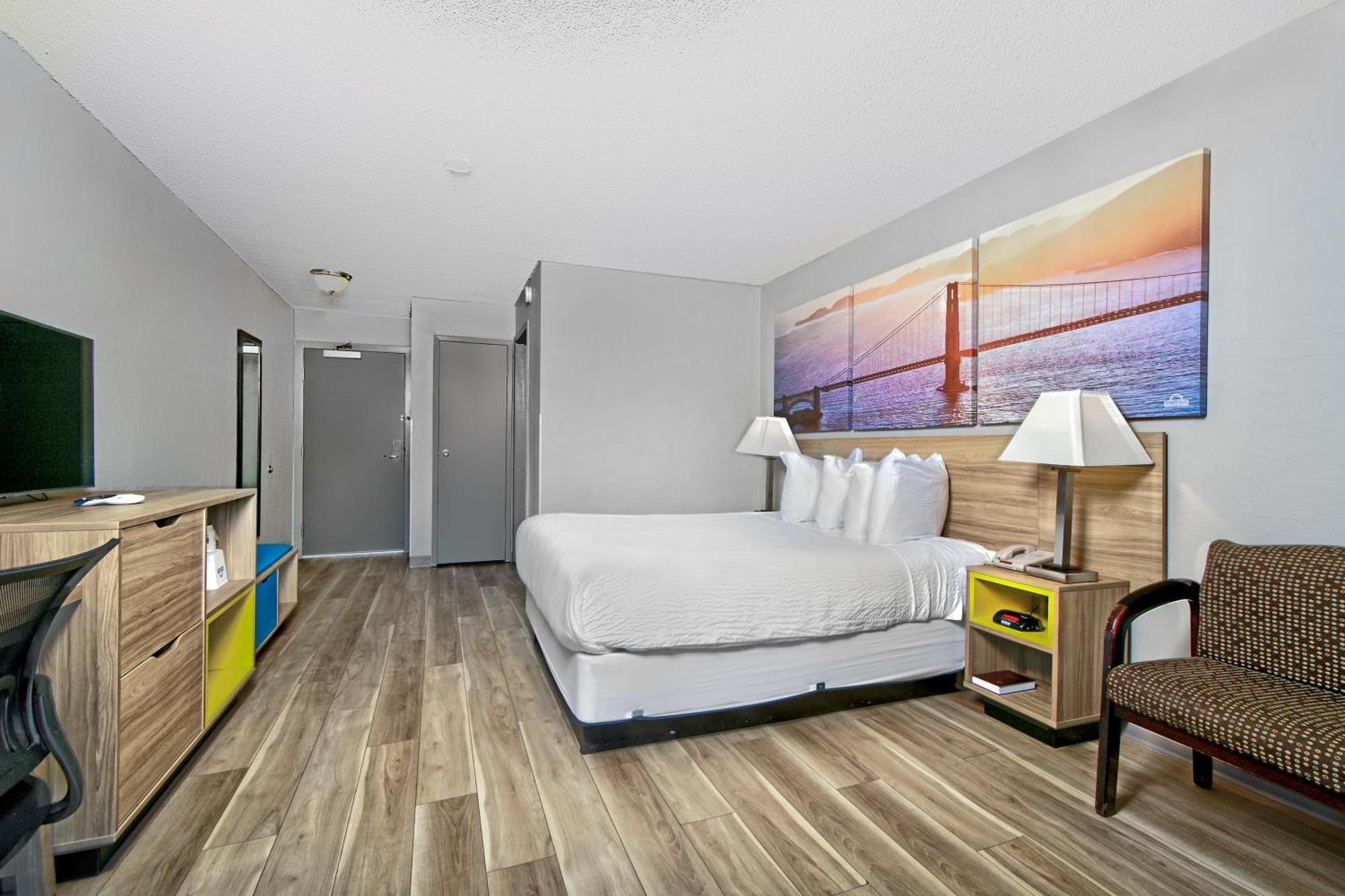 Days Inn By Wyndham Novato/San Francisco Exterior photo